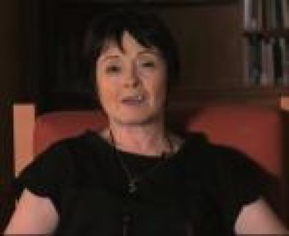 "סופרים קוראים" – ענת לויט